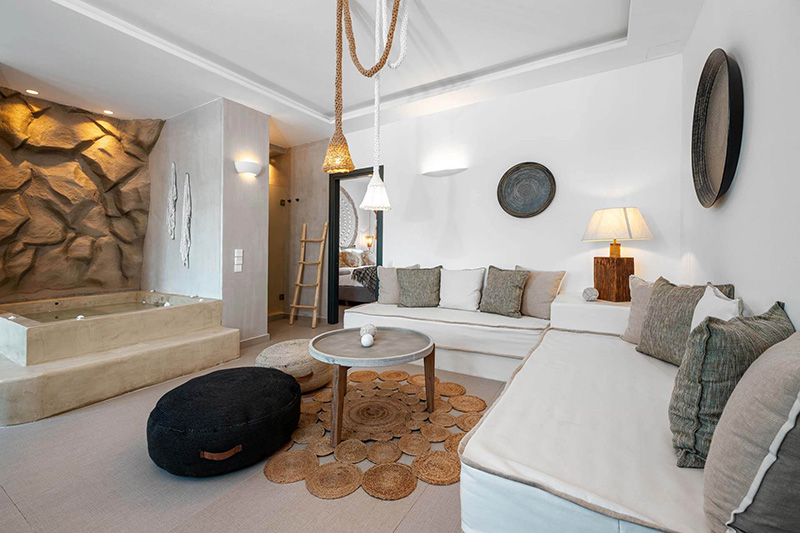 SANDAYA LUXURY SUITES-PAROS
